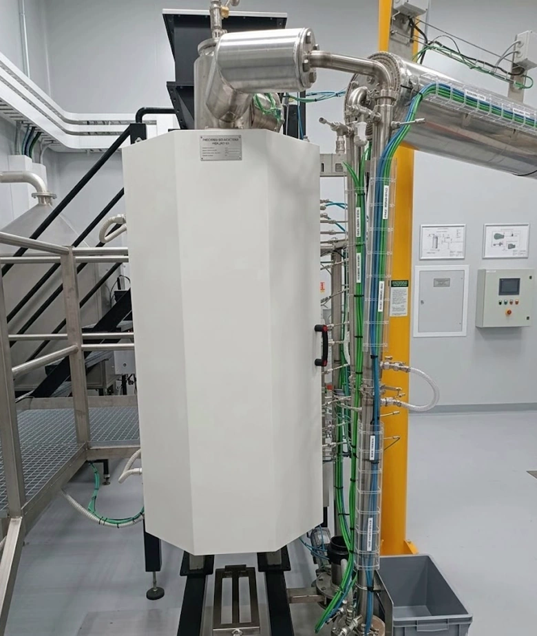 CarboLift pilot-scale fixed-bed reactor for biomass carbonization and pyrolysis